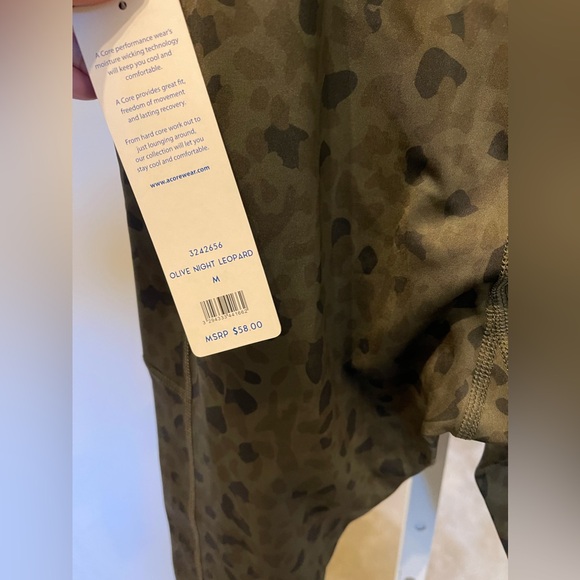 A Core Camouflage Olive Green Leopard Print Leggings Size M Brand New - Picture 6 of 9